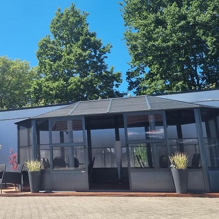 Bennetts Restaurant Und Hotel Wittingen Bagian luar foto