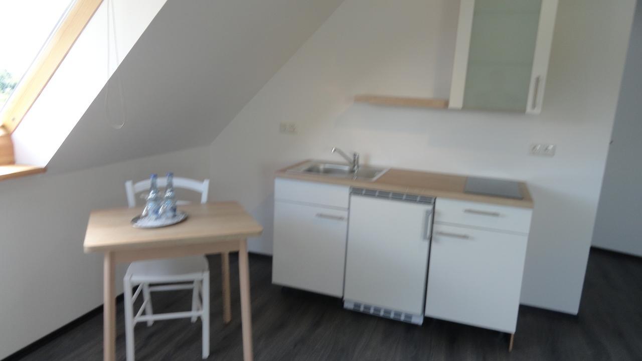 Bennetts Restaurant Und Hotel Wittingen Ruang foto