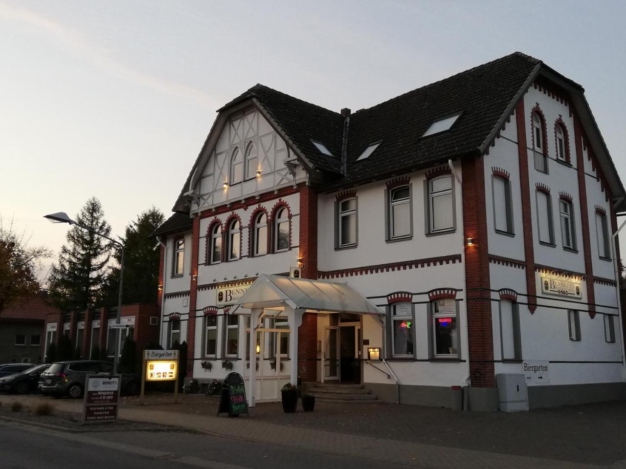 Bennetts Restaurant Und Hotel Wittingen Bagian luar foto